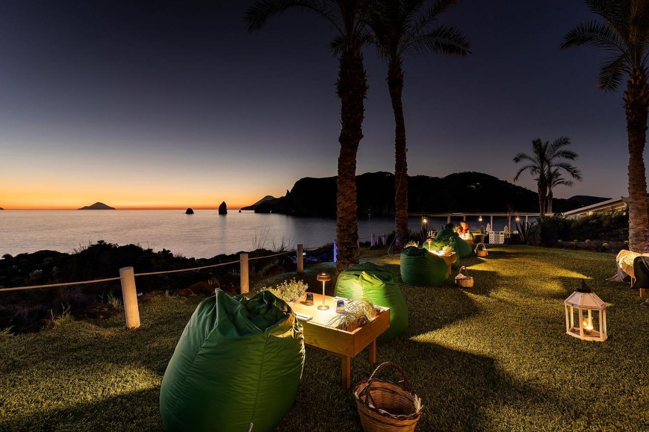 Therasia Sea And - The Leading Of The World Vulcano (Isola)